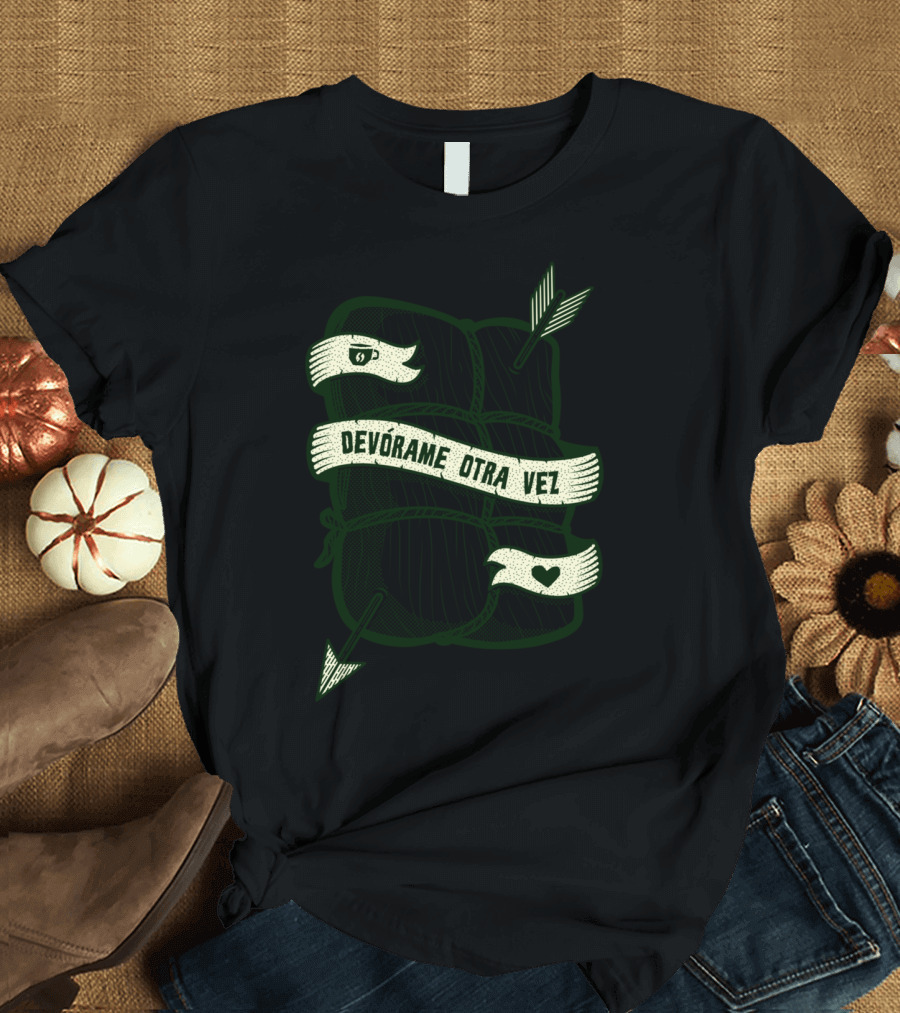 Nacatamal Devórame Otra Vez Arrow Heart T-Shirt