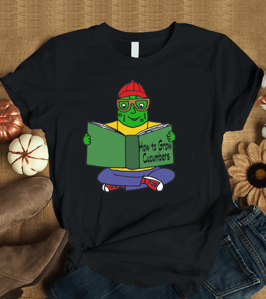 Cool Funny Pickle Reading How to Grow Cucumbers Book T-Shirt