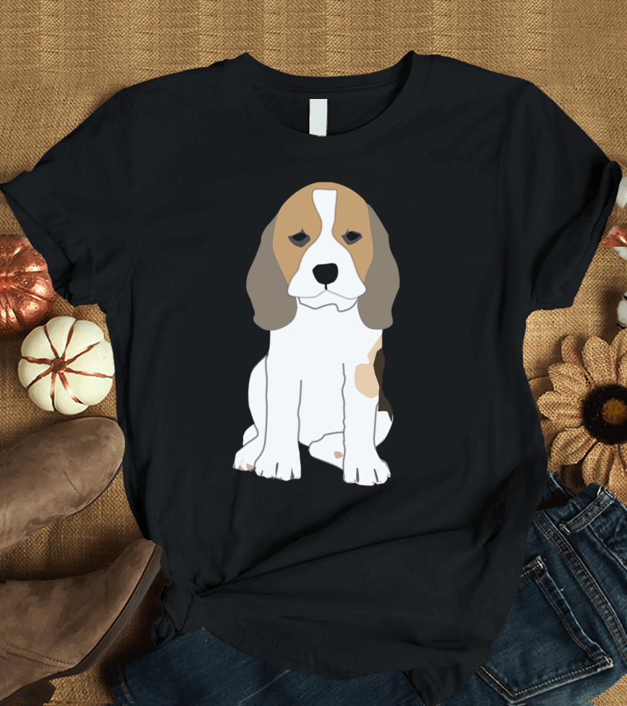 Beagle Dog Sitting T-Shirt