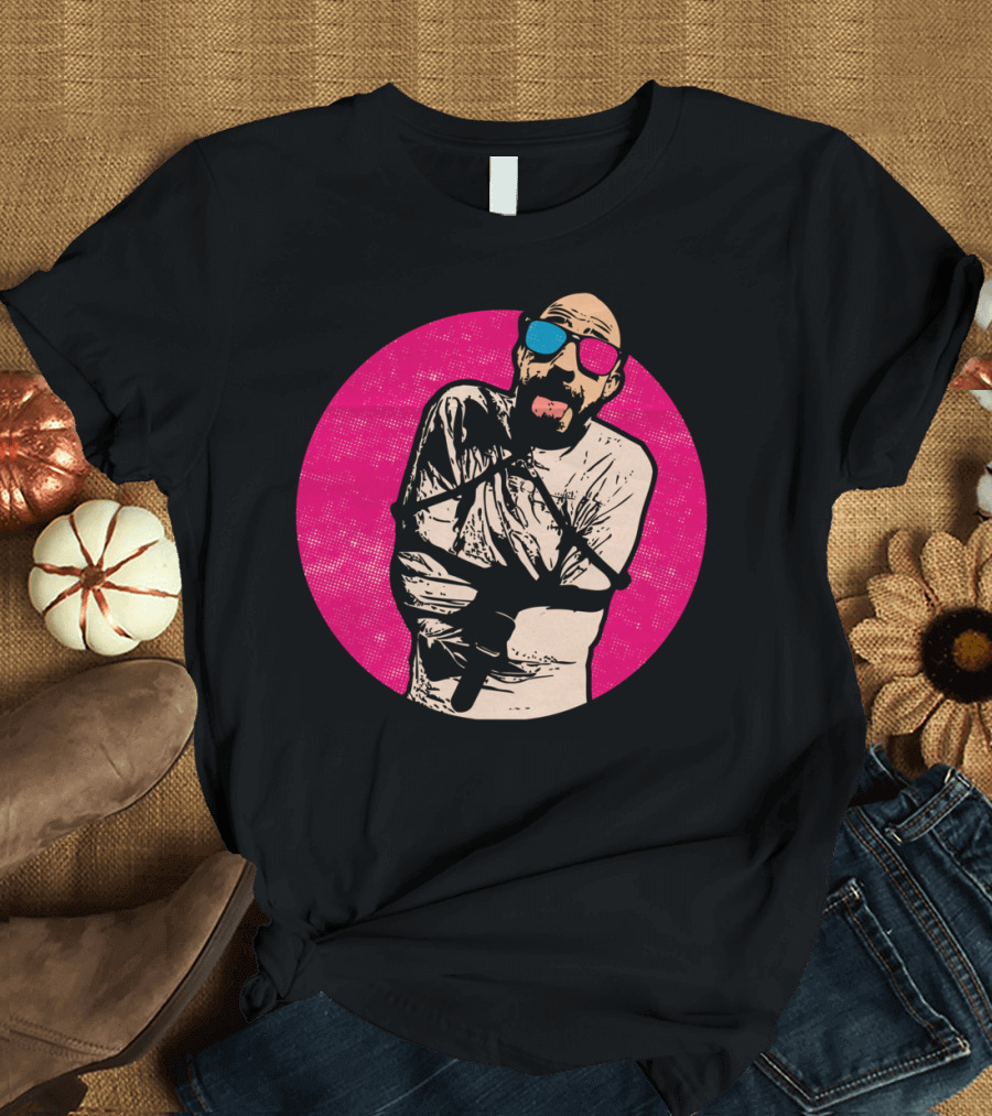 Mad Chef One Retro Pink Circle Sunglasses Straightjacket T-Shirt