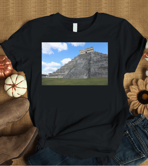 T-Shirt: Chichen Itza Temple Of Kukulcan Pyramid Majestic Landmark Sou T-Shirt Chichen Itza Temple Of Kukulcan Pyramid Majestic Landmark Sou T-Shirt