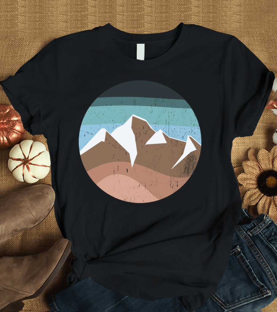 Vintage Mountain Snow Icon Retro Landscape Circle T-Shirt