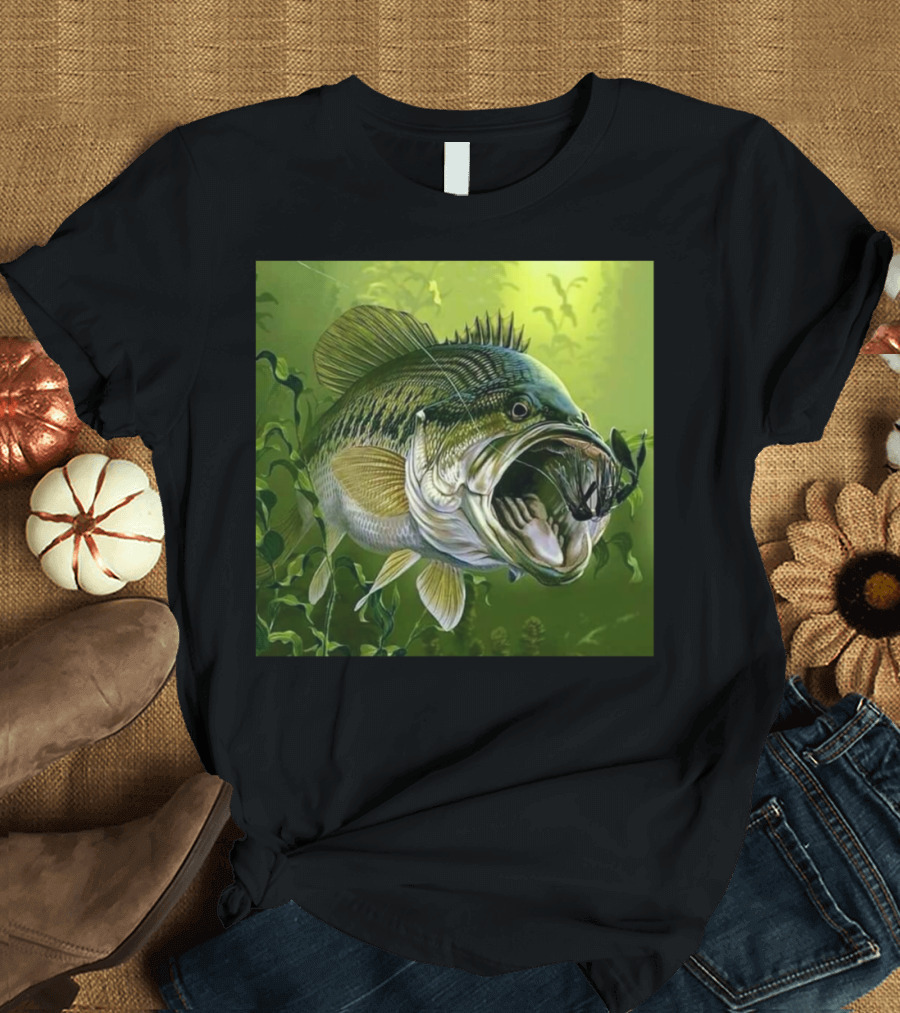 Stickers Large Mouth Bass Underwater Scene T-Shirt