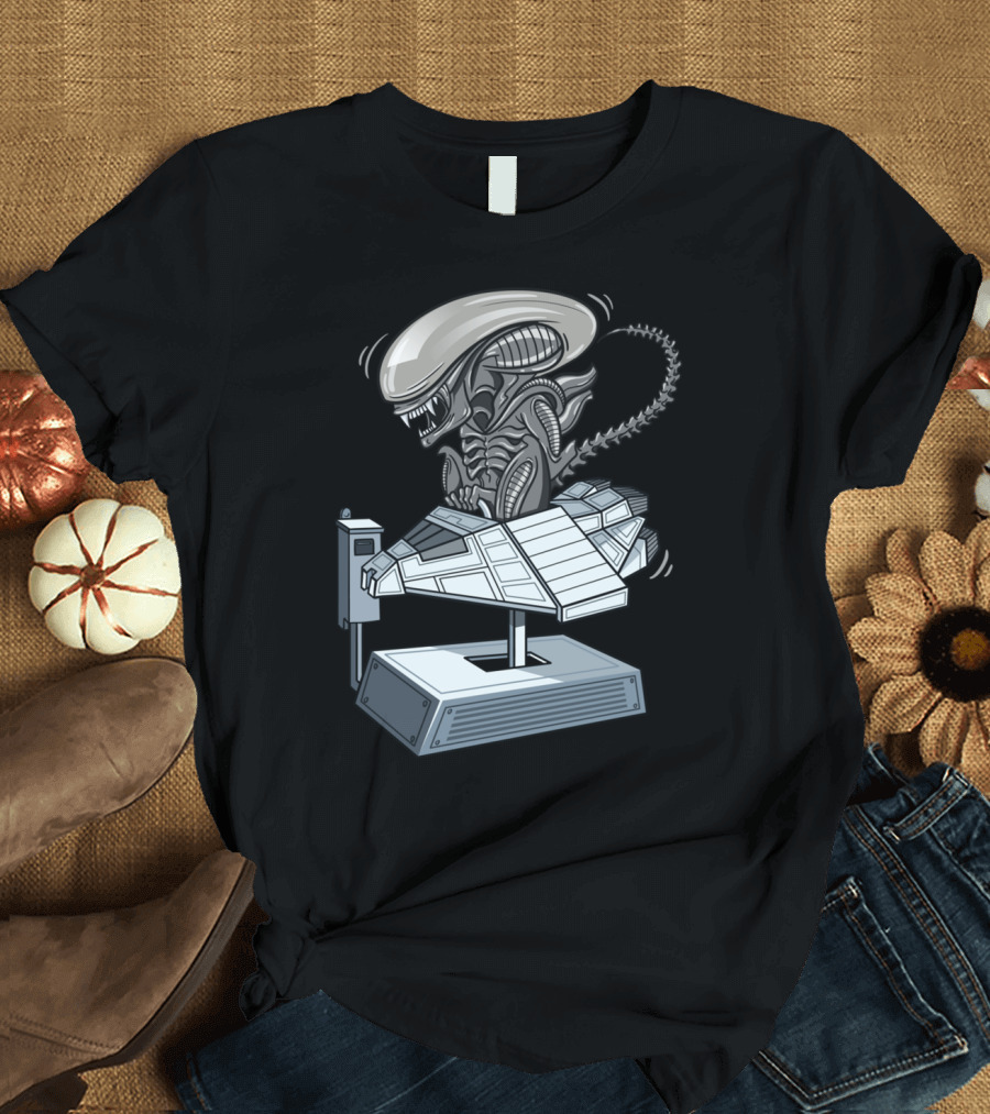 I Wanna Ride Alien Xenomorph Coin Operated Spaceship T-Shirt