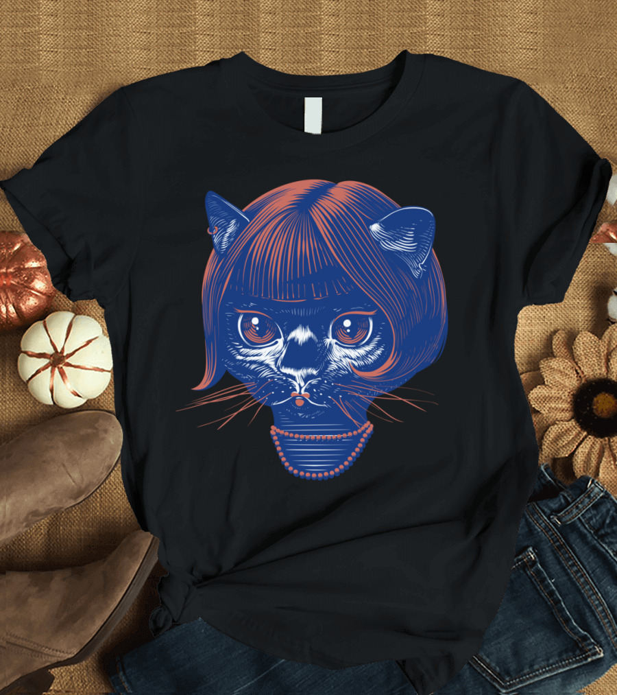 Kitty Purpur Retro Cat with Stylish Hair and Pearls T-Shirt
