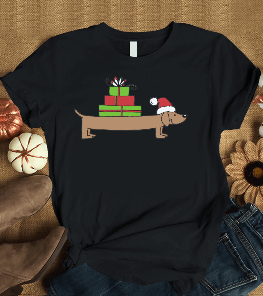 Dachshund Santa Hat with Christmas Presents T-Shirt