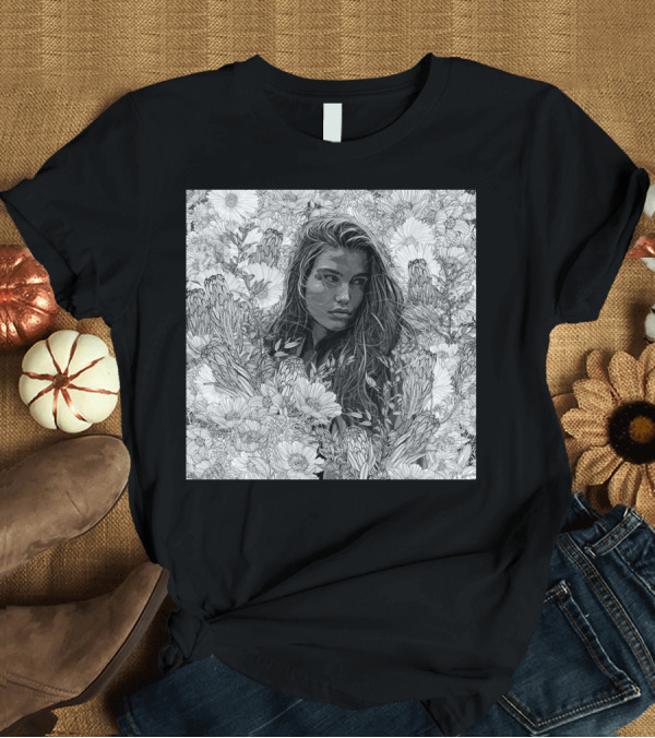 T-Shirt: La Fleur De La Musique Floral Portrait T-Shirt La Fleur De La Musique Floral Portrait T-Shirt