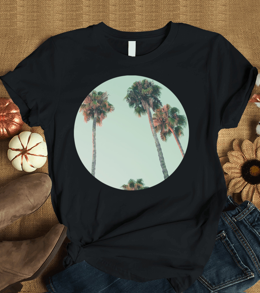 Palm Trees At Sunset Serene Sky Circle T-Shirt