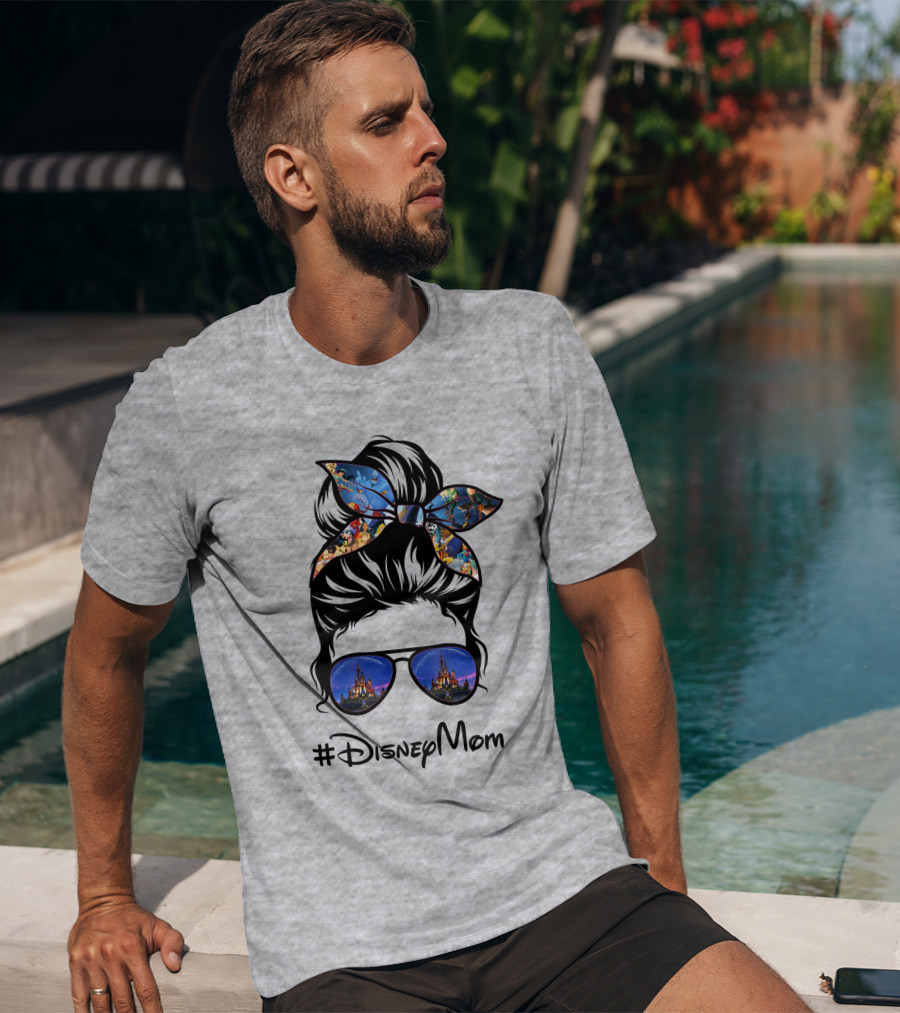 #Disneymom T-Shirt