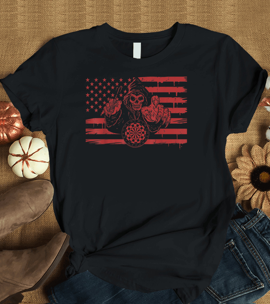 Skull Darting with Red Vintage US Flag for Dart Lovers T-Shirt