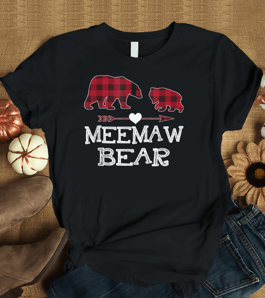 MEEMAW BEAR RED BUFFALO PLAID HEART AND ARROW T-Shirt