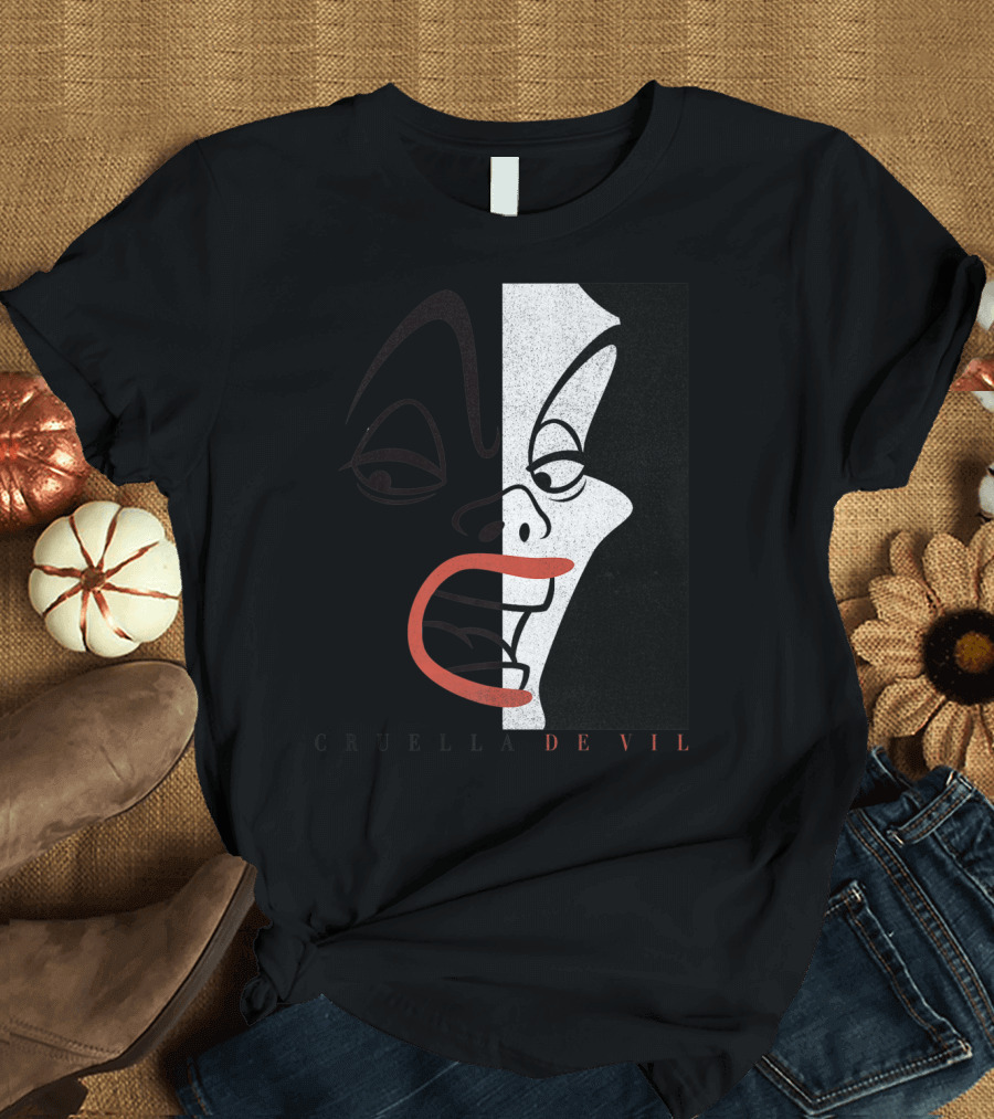 Disney 101 Dalmatians Cruella De Vil Half Face T-Shirt