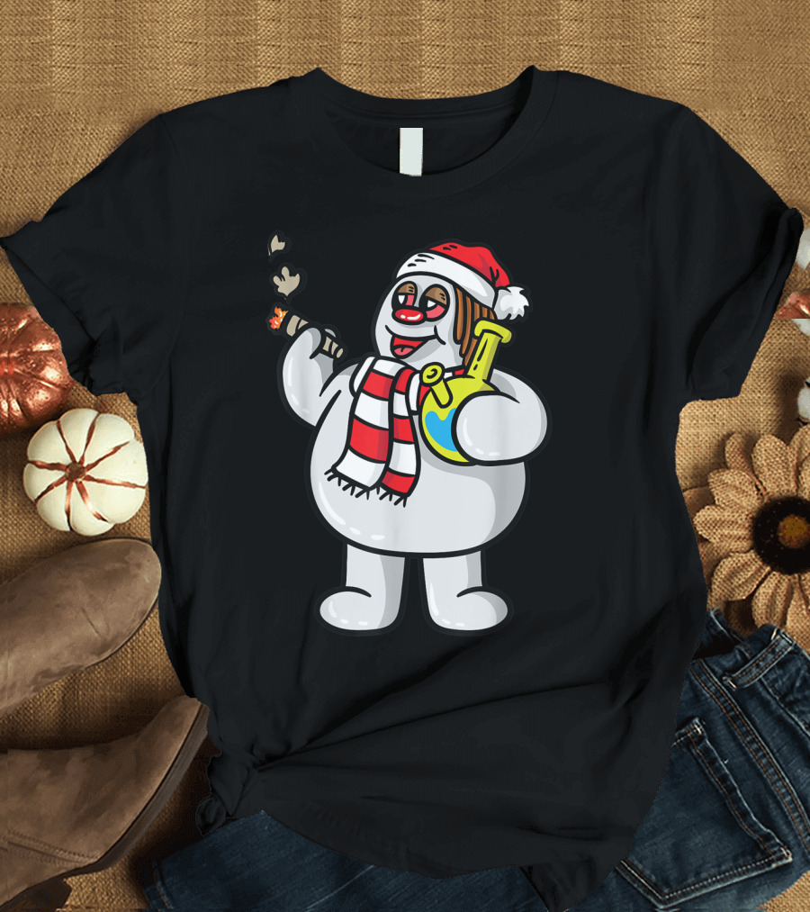 Rasta Snowman Smoking Weed Cannabis Marijuana Bong Xmas Hat T-Shirt