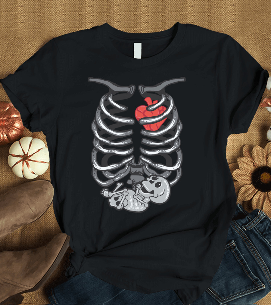 Xray Skeleton Pregnant with Heart and Baby Skeleton T-Shirt