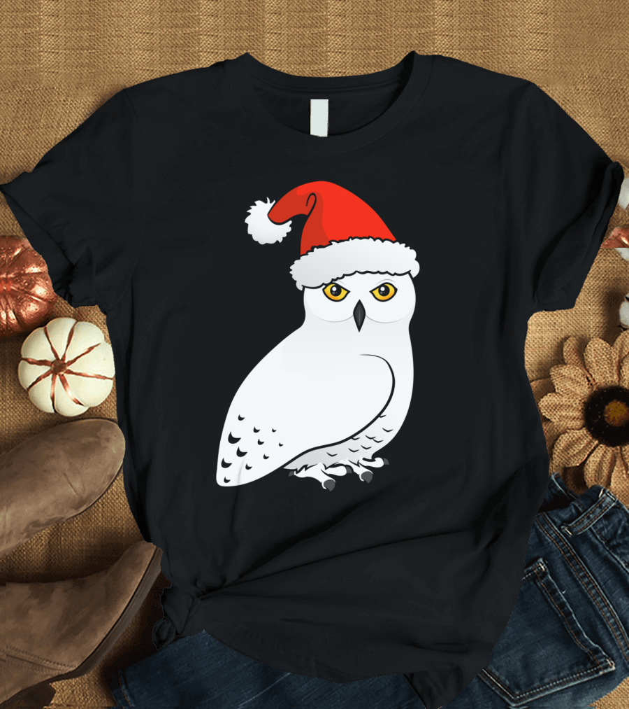 SNOWY OWL WEARING SANTA CLAUS HAT FOR FESTIVE HOLIDAY T-Shirt