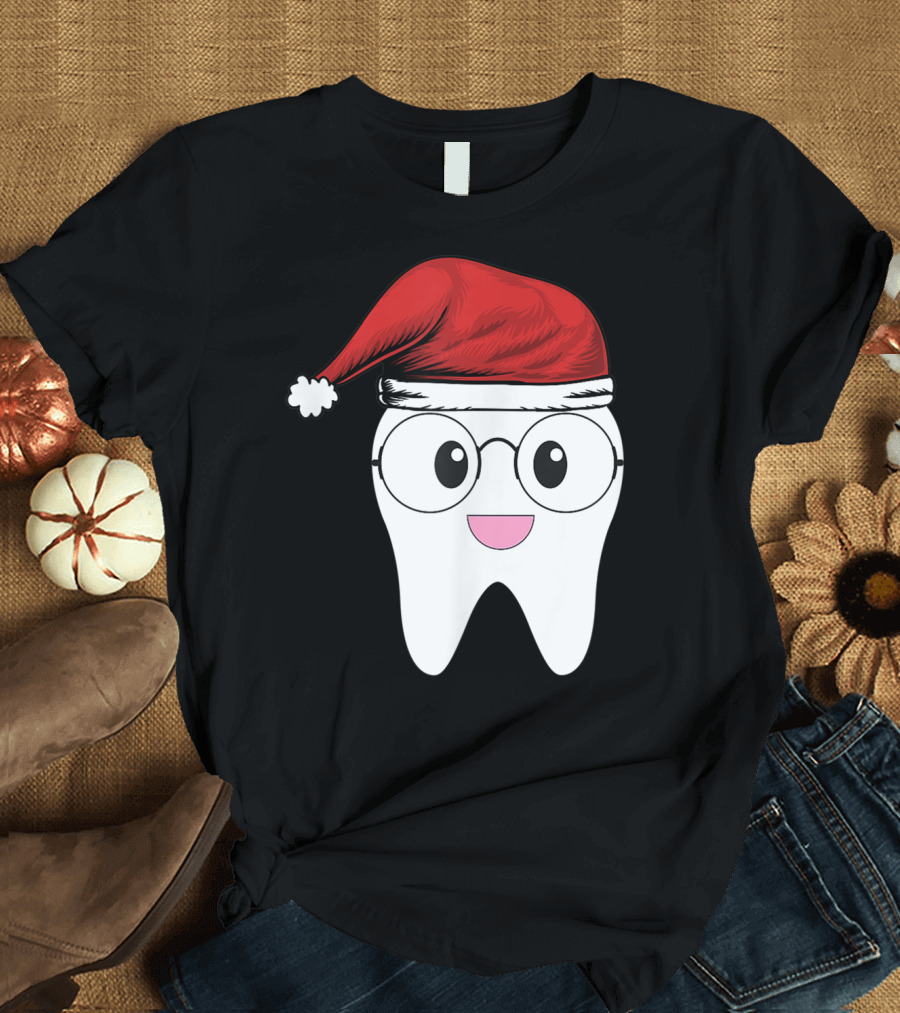 Funny White Tooth Dentist Christmas Santa Hat Dentistry T-Shirt