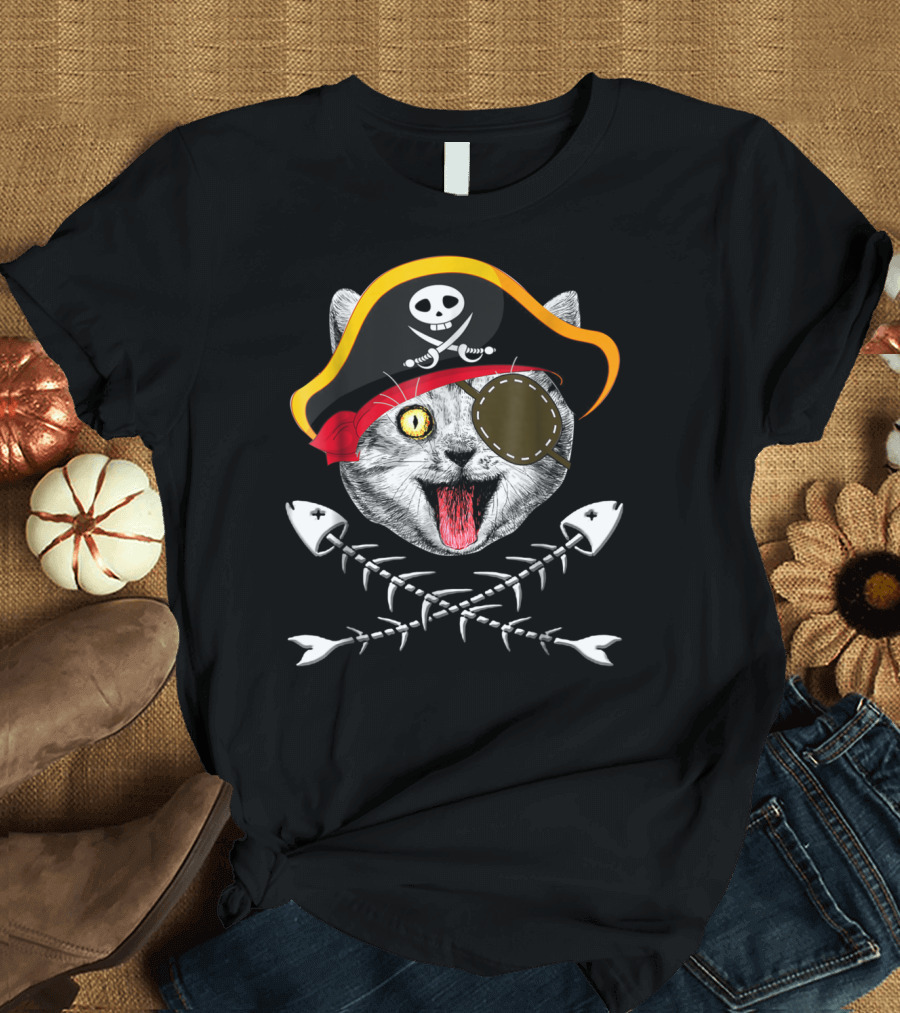 Cat Pirate Jolly Roger Flag Skull Crossbones Eyepatch Fishbones T-Shirt