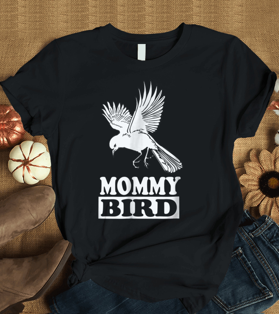 MOMMY BIRD Flying Mother Bird Iconic T-Shirt