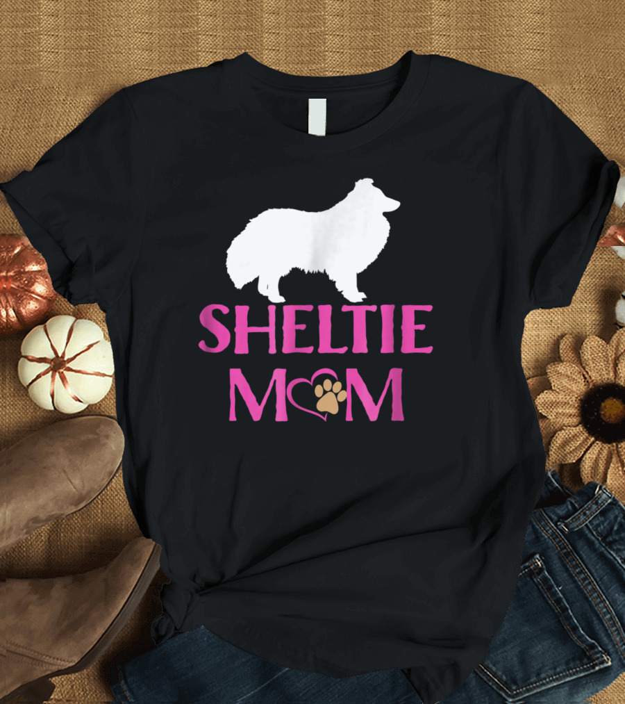 Sheltie Mom with Heart and Paw Prints T-Shirt