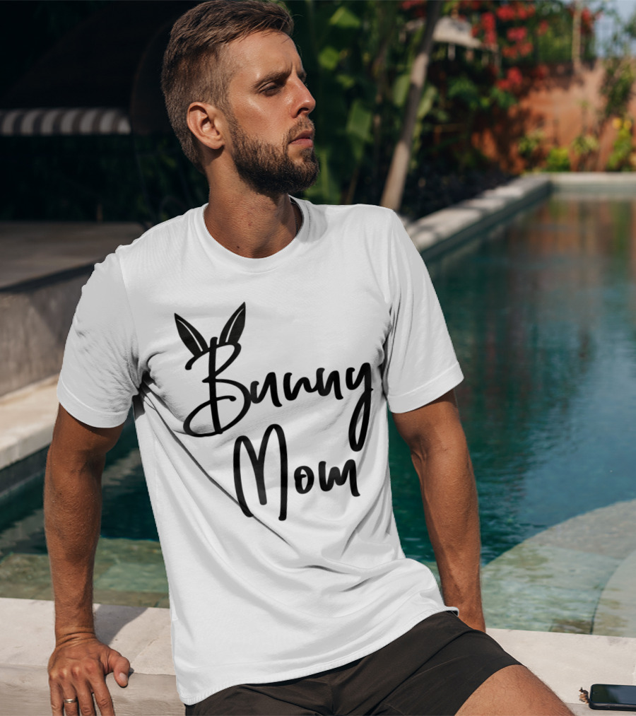 Bunny Mom Cute Bunny T-Shirt