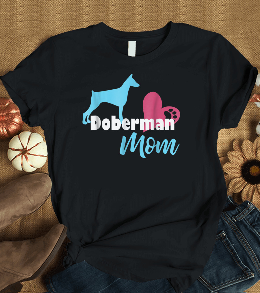 Doberman Mom Heart Paw Print for Awesome Doberman Lovers T-Shirt