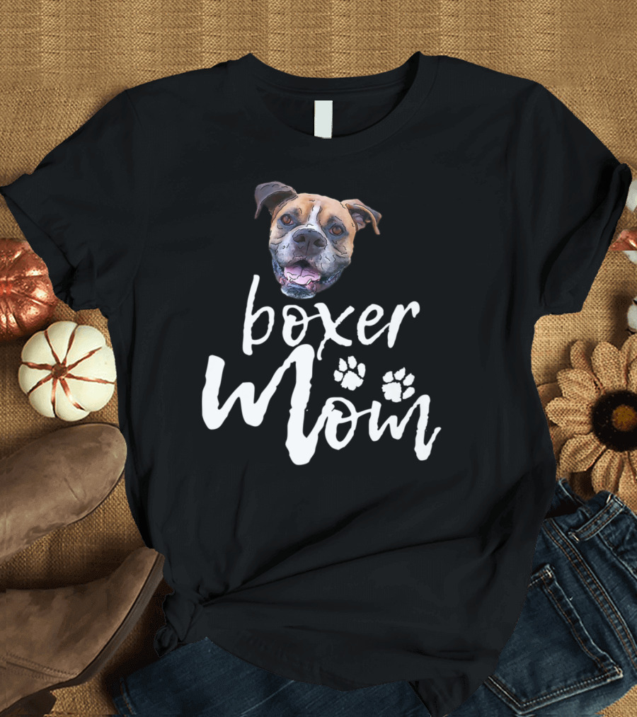 Boxer Mom Cute Dog Face Paw Prints T-Shirt