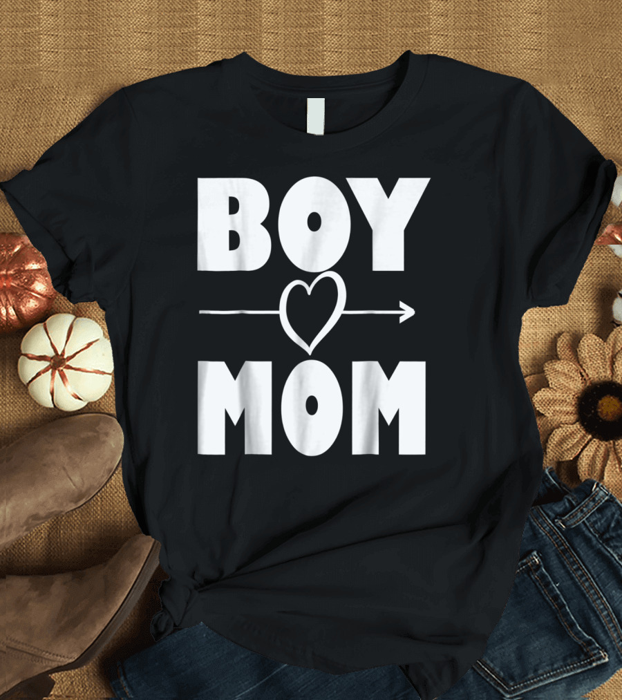BOY MOM Heart with Arrow T-Shirt