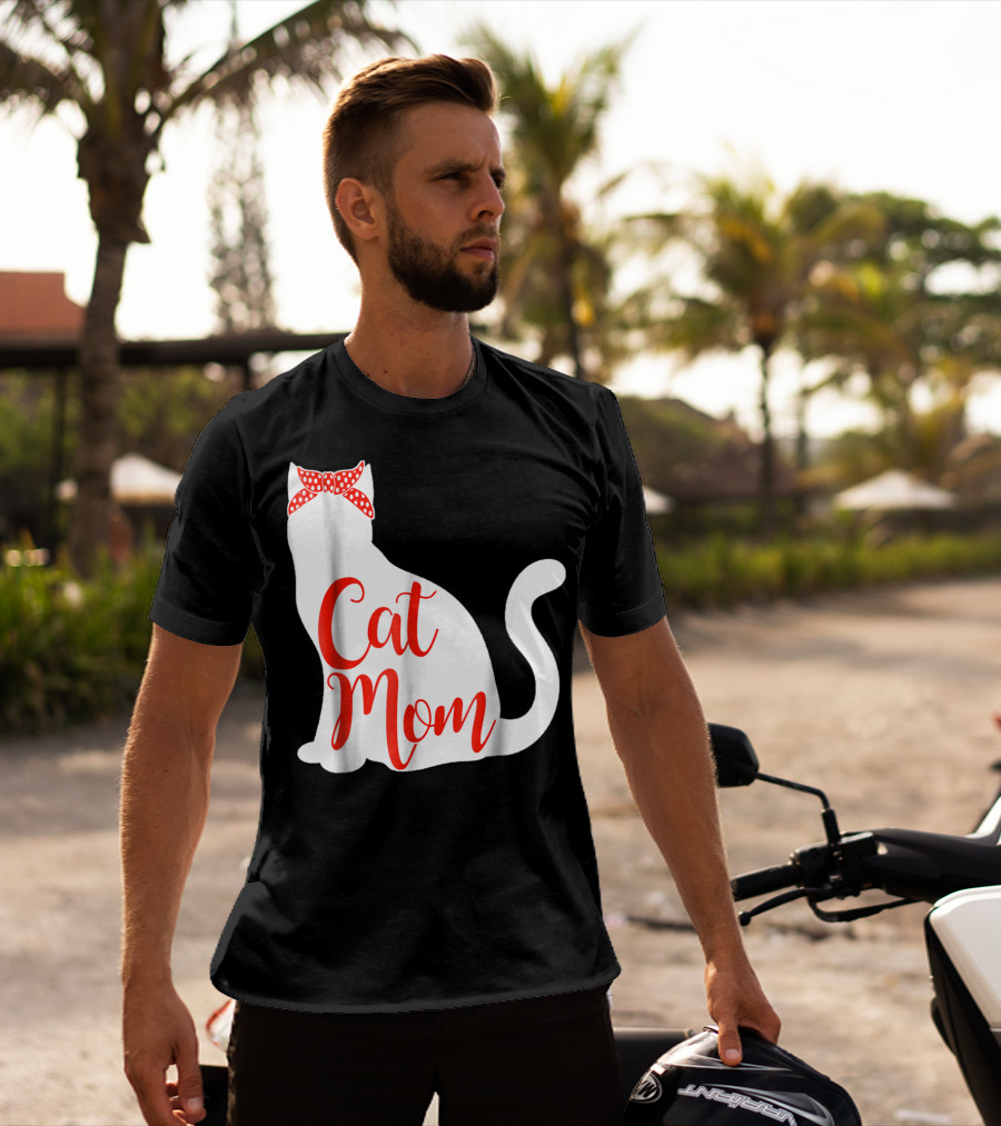 Cat Mom Cute Cat Owner Lover With Red Bow T-Shirt