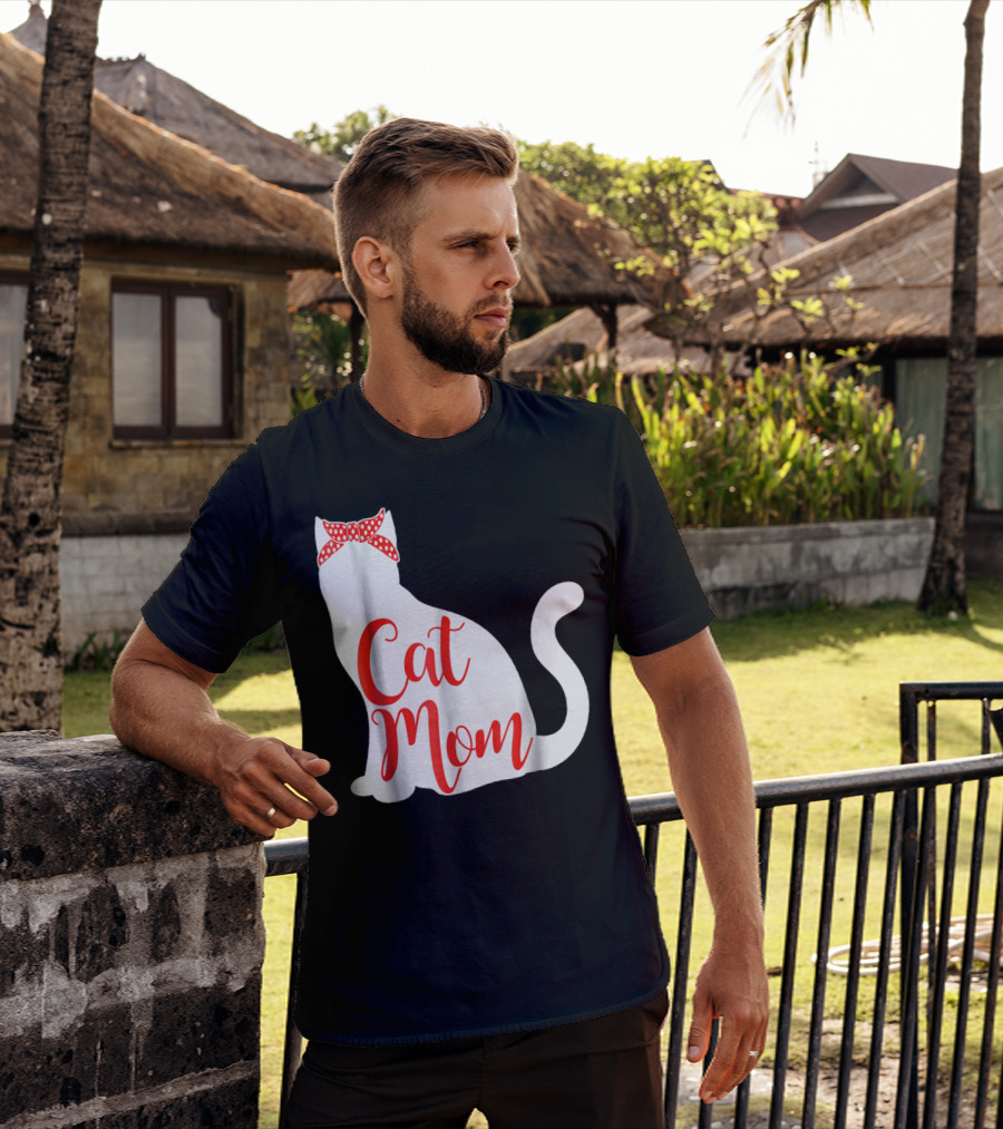 Cat Mom Cute Cat Owner Lover With Red Bow T-Shirt