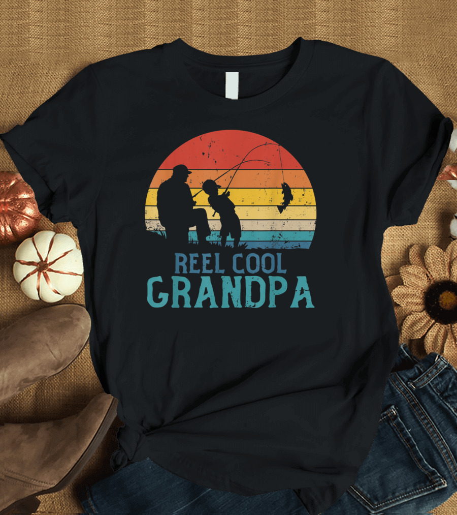 Reel Cool Grandpa Fishing Father's Day Grandfather Retro Sunset T-Shirt