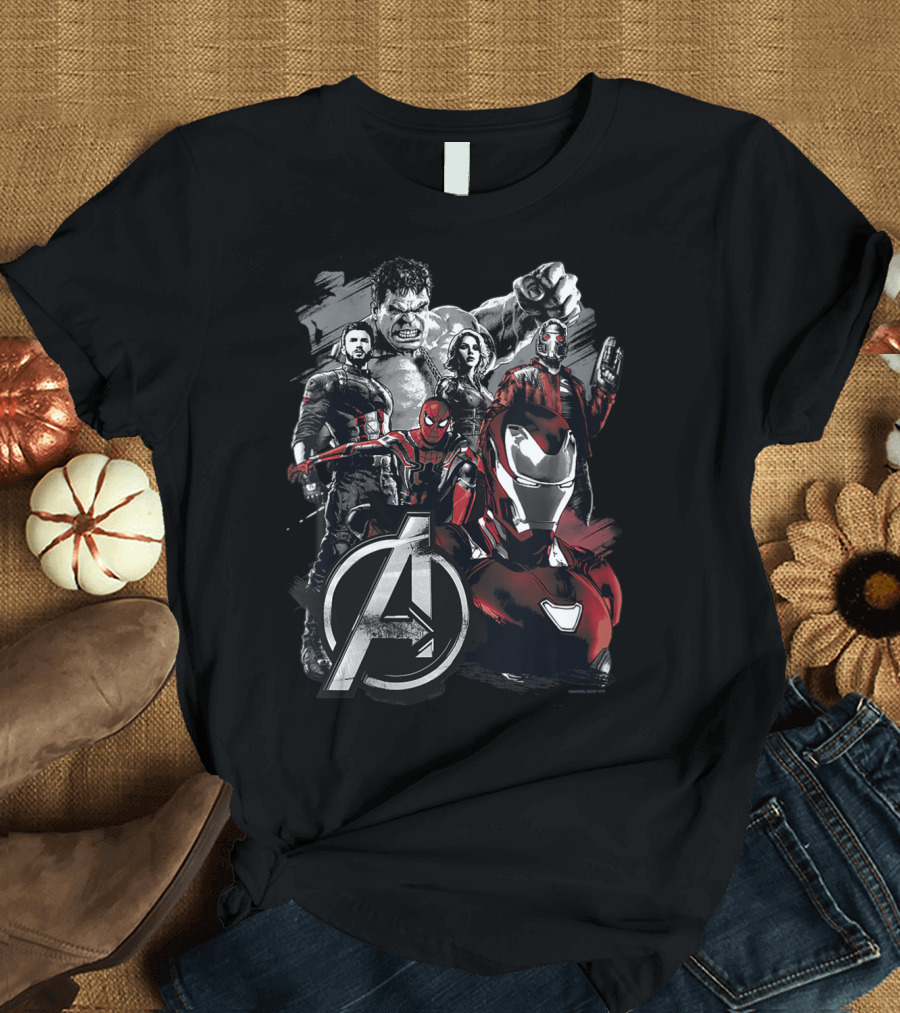 Marvel Avengers Group Shot Iron Man Spider-Man Hulk Black Widow Star-Lord Ant-Man Red Color T-Shirt