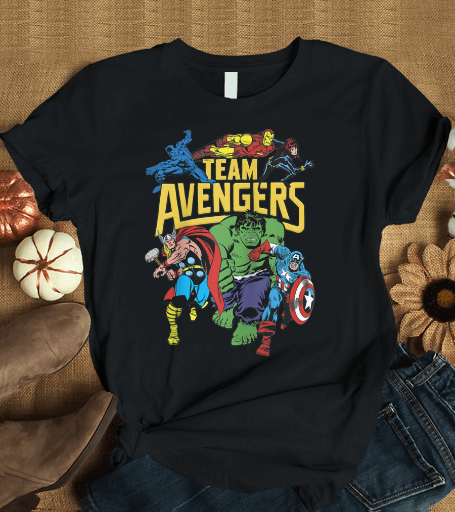 Marvel Team Avengers Vintage Action Hulk Captain America Thor Iron Man Black Widow T-Shirt