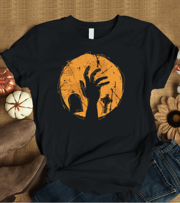 T-Shirt: Hand Rising Graveyard Cemetery Halloween Present T-Shirt Hand Rising Graveyard Cemetery Halloween Present T-Shirt