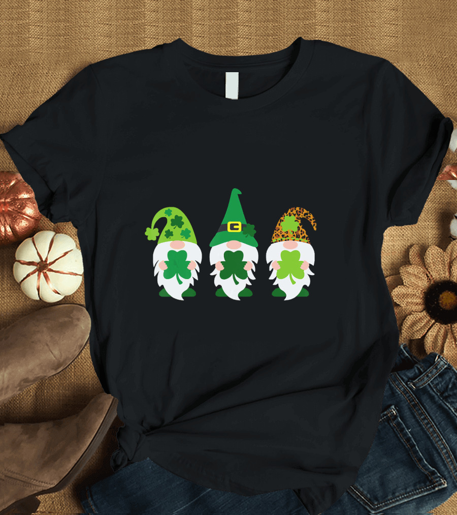 Irish Gnome Leprechaun Tomte Green Shamrock Hats Gnomes T-Shirt