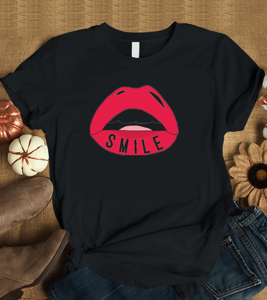 Smile Red Lips Graphic Women's Baby Blue Happy T-Shirt
