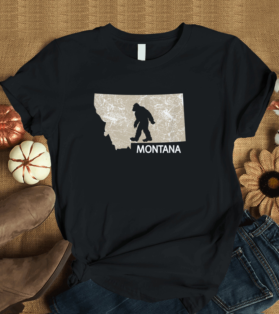 Bigfoot Silhouette on Montana Map I Believe Loves Funny Montana MT T-Shirt