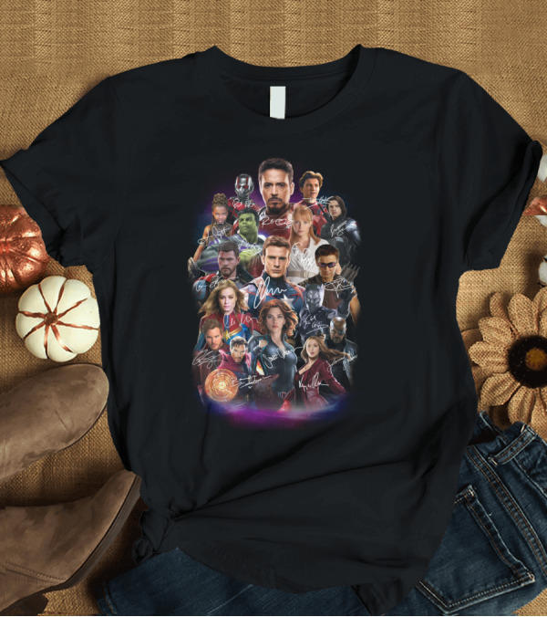 T-Shirt: Avengers Characters Collage with Autographs T-Shirt Avengers Characters Collage with Autographs T-Shirt