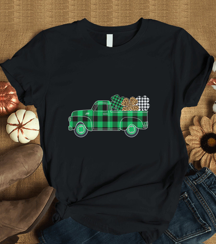Vintage Green Plaid Truck with Buffalo and Leopard Pattern Hearts T-Shirt