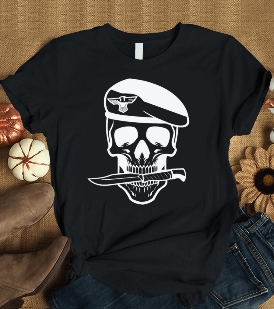 Army Soldier Skull Knife Beret Veteran Tattoo T-Shirt
