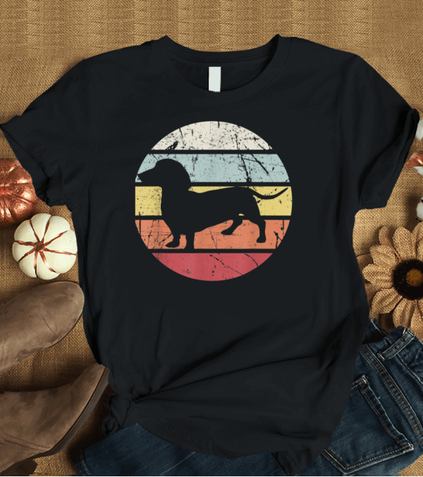 T-Shirt: Retro Distressed Vintage Mama Wiener Dachshund T-Shirt Retro Distressed Vintage Mama Wiener Dachshund T-Shirt
