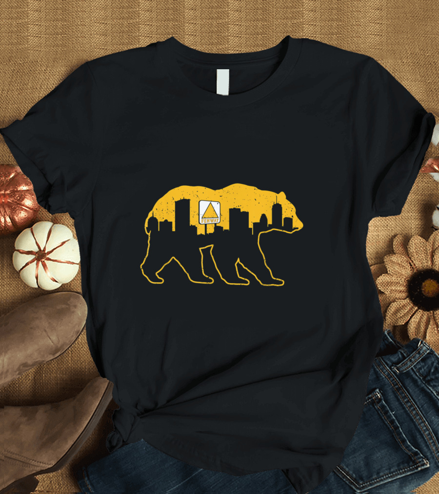 Vintage Fear The Bear Fenway Boston Skyline T-Shirt
