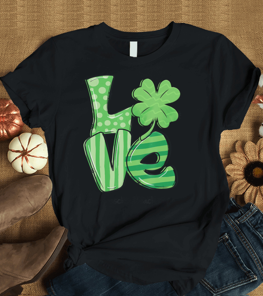 Love Shamrock Preschool Teacher Life T-Shirt