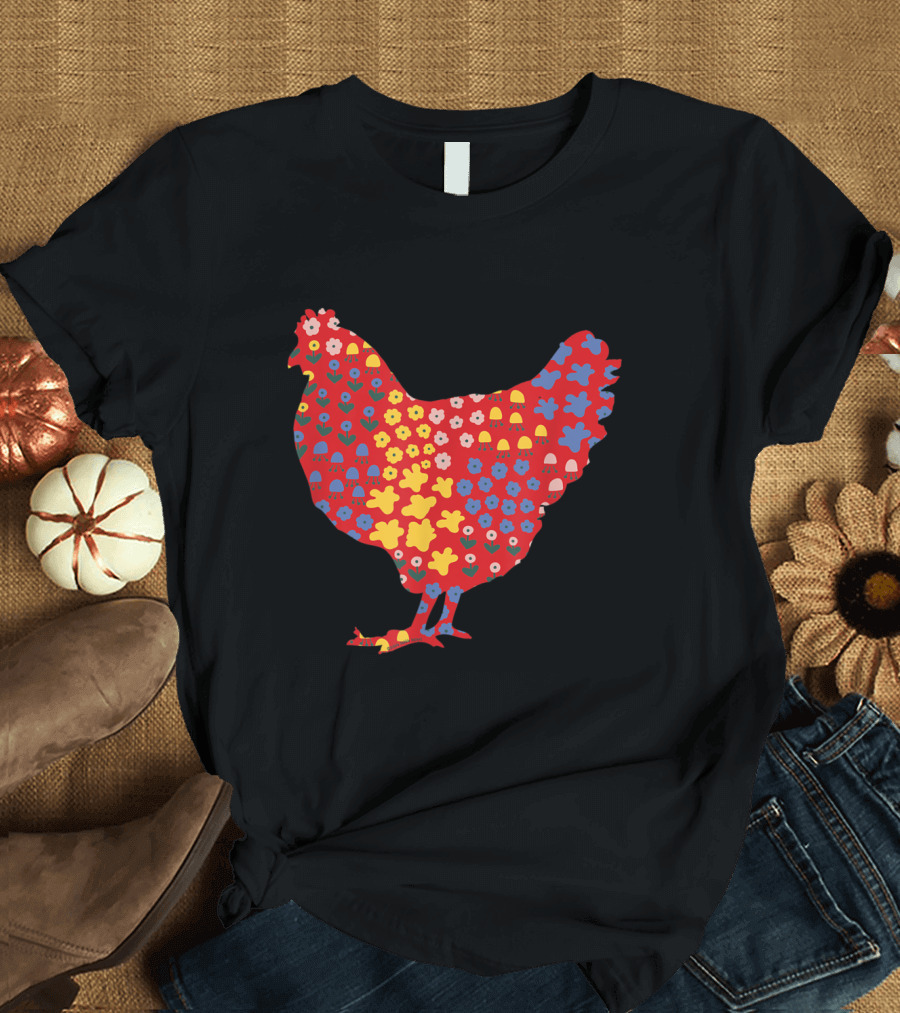 Pretty Chicken Lovers Floral Red and Gold T-Shirt