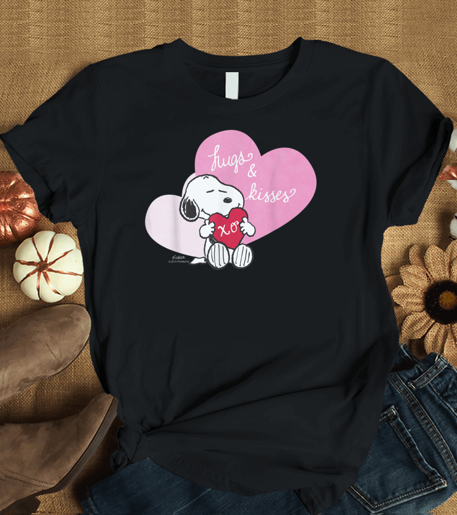 Peanuts Snoopy Hugs and Kisses XO Valentine's Day T-Shirt
