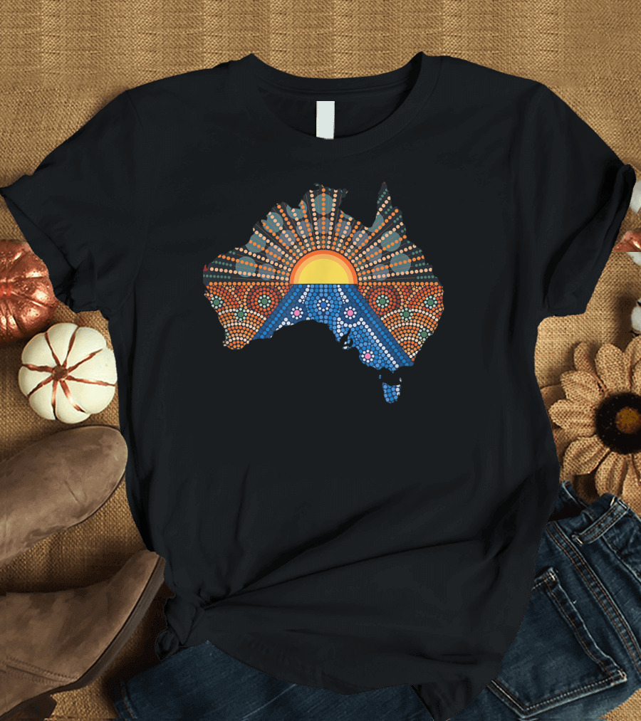 Australia Map Aboriginal Art Style Dot Pattern Sunburst Ocean T-Shirt