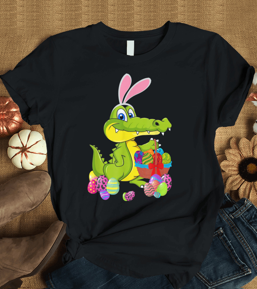 Alligator Bunny Hunting Eggs Cute Alligator Basket Filled with Colorful Easter Eggs T-Shirt