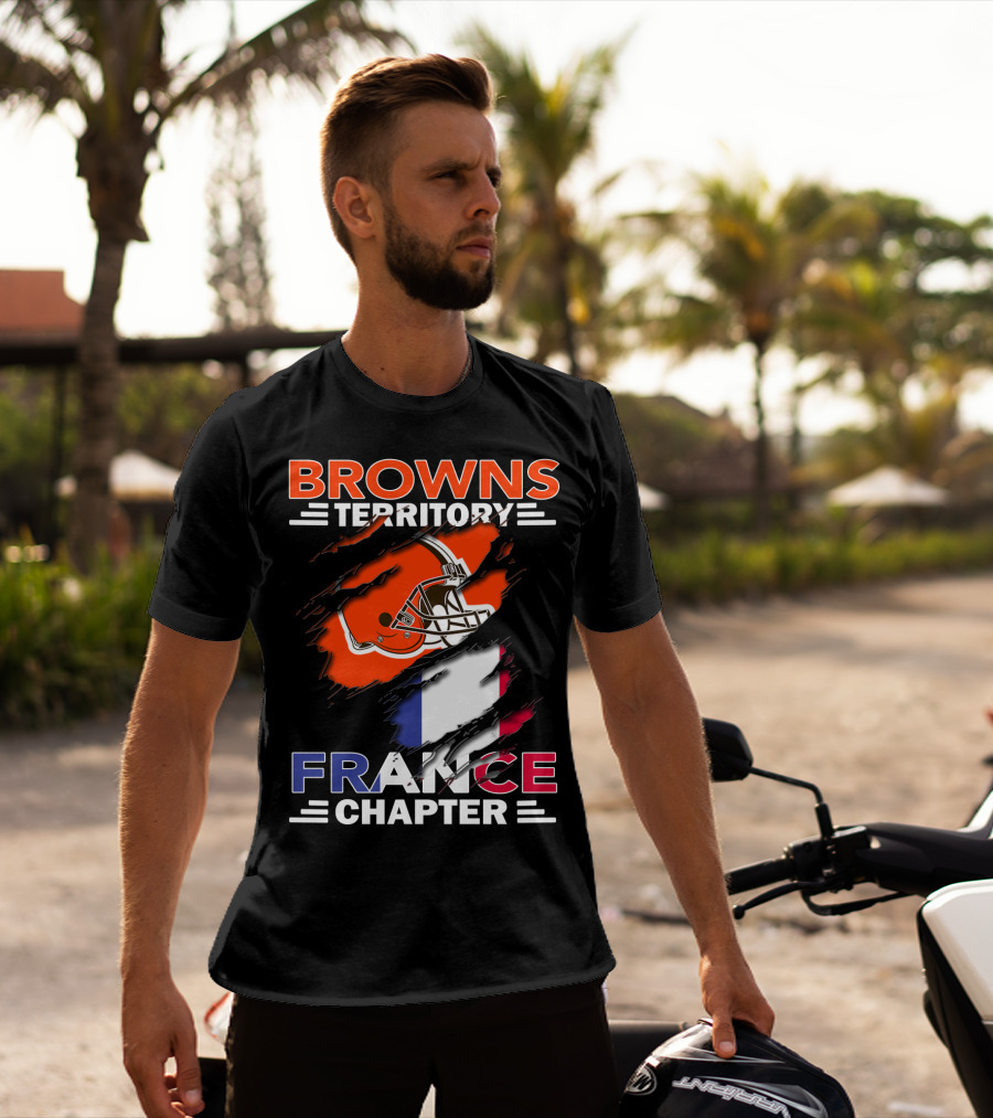 Browns Territory France Chapter Helmet And Flag T-Shirt