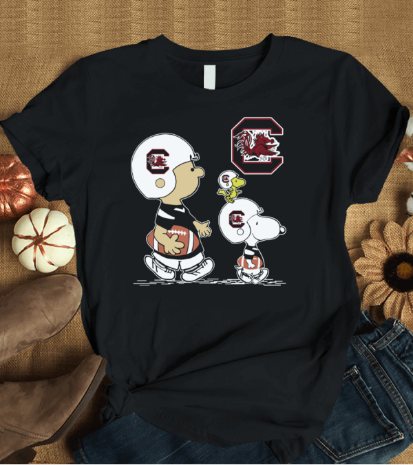 T-Shirt: South Carolina Gamecocks Helmet Football Characters Peanuts T-Shirt South Carolina Gamecocks Helmet Football Characters Peanuts T-Shirt