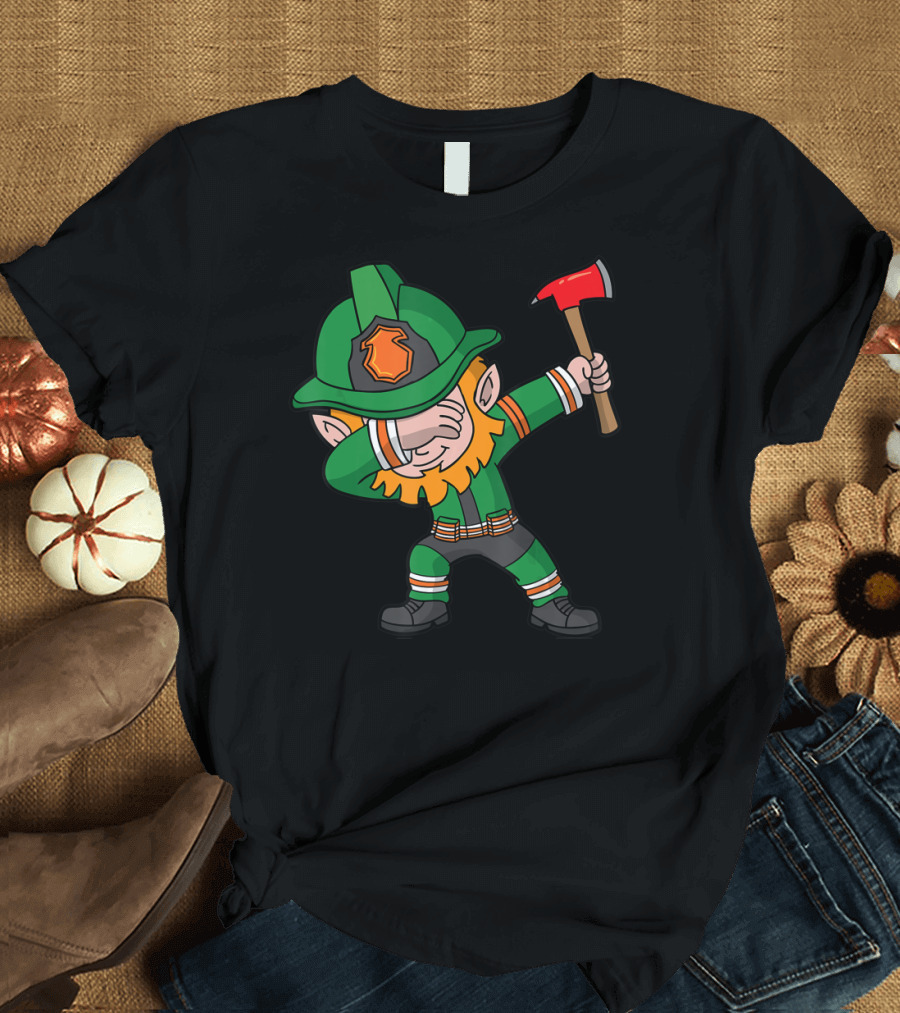 St Patricks Day Leprechaun Firefighter Dabbing with Axe T-Shirt