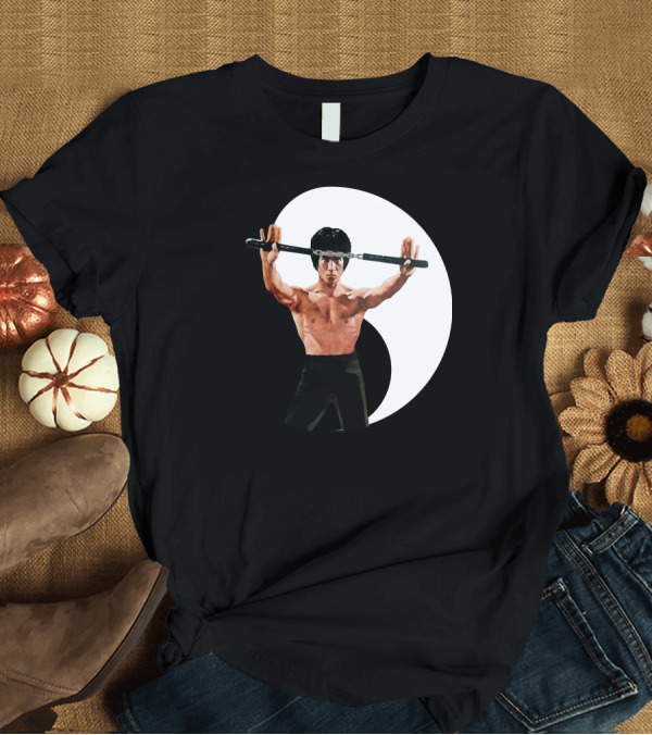 T-Shirt: Bruce Lee Nunchaku Pose Yin Yang Martial Arts T-Shirt Bruce Lee Nunchaku Pose Yin Yang Martial Arts T-Shirt